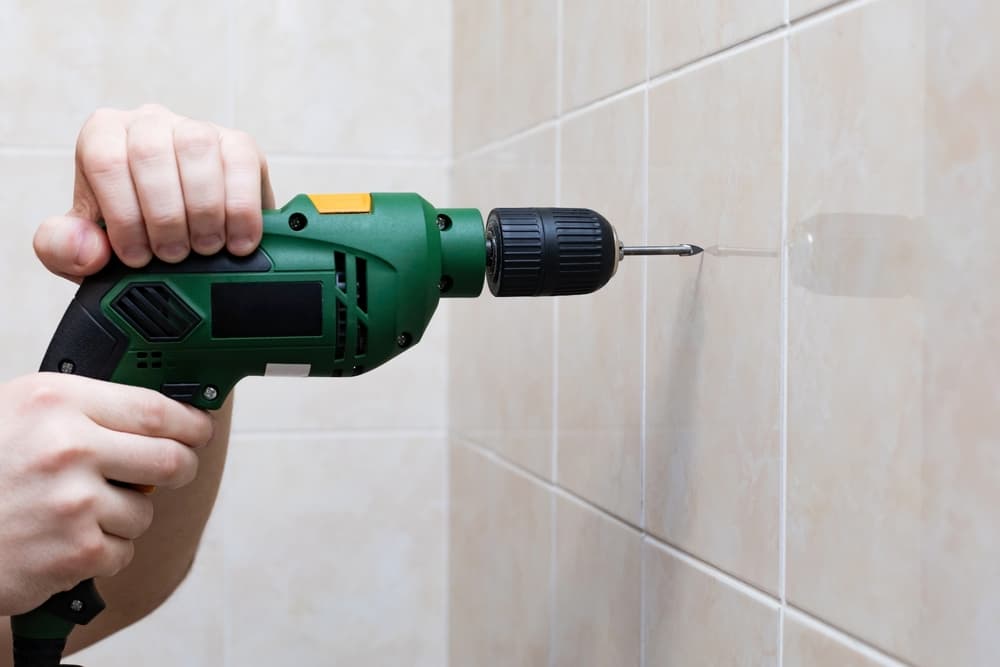 Hur sent får man borra